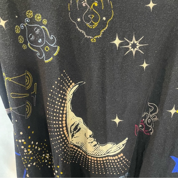 Johnny Was Graphic Astrology zodiac long sleeved blouse. Size M. Pre-owned. - Picture 4 of 9